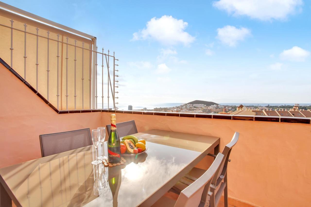 Top Floor, Sea View, Huge Terrace, Heated Pool, Garage Los Cristianos  Esterno foto
