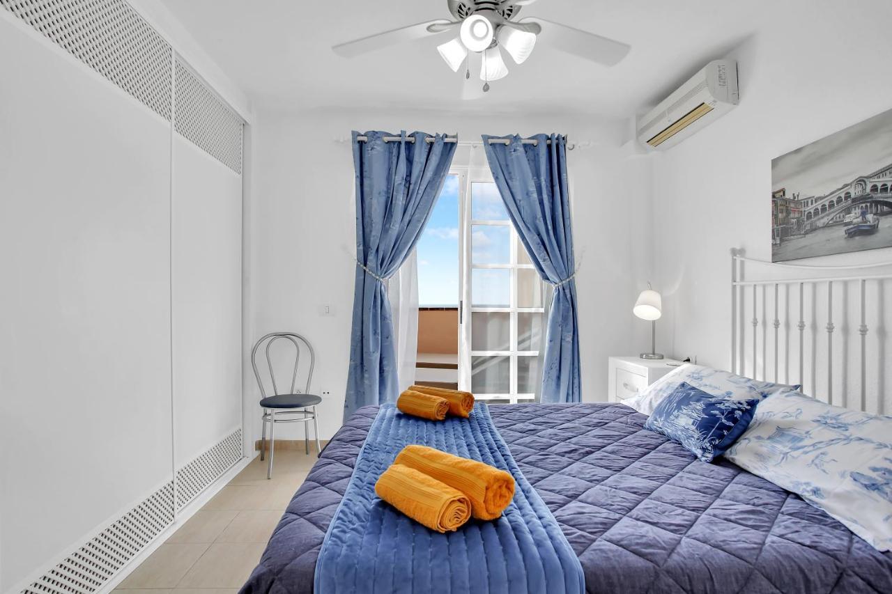 Top Floor, Sea View, Huge Terrace, Heated Pool, Garage Los Cristianos  Esterno foto