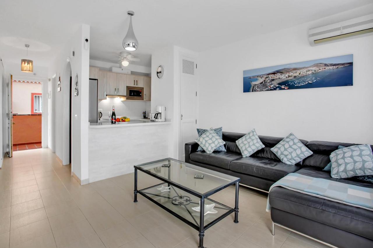 Top Floor, Sea View, Huge Terrace, Heated Pool, Garage Los Cristianos  Esterno foto