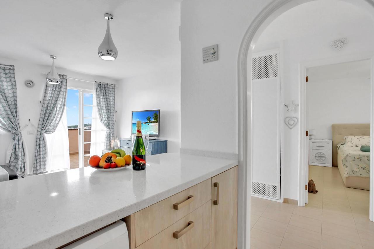 Top Floor, Sea View, Huge Terrace, Heated Pool, Garage Los Cristianos  Esterno foto