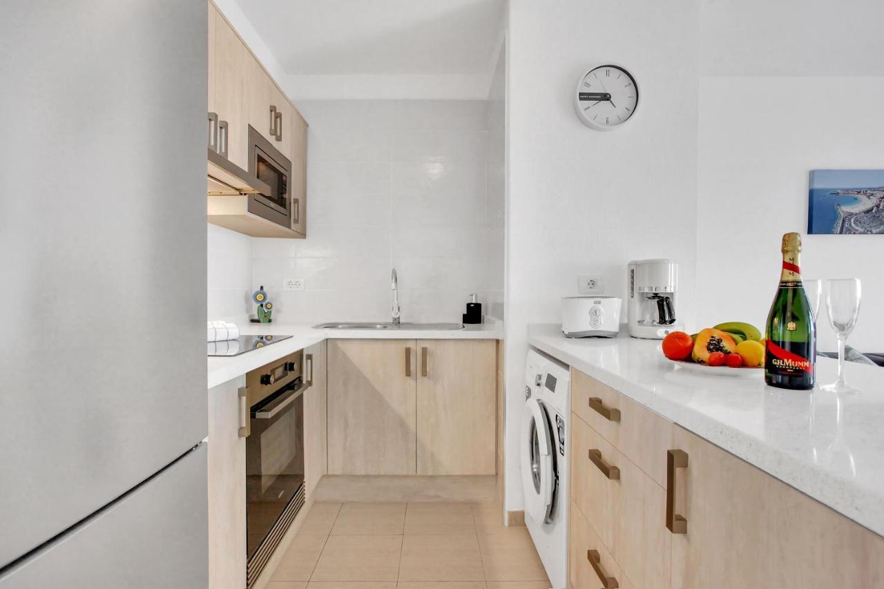 Top Floor, Sea View, Huge Terrace, Heated Pool, Garage Los Cristianos  Esterno foto
