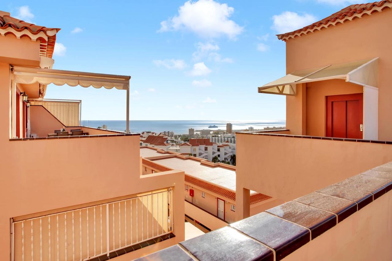 Top Floor, Sea View, Huge Terrace, Heated Pool, Garage Los Cristianos  Esterno foto